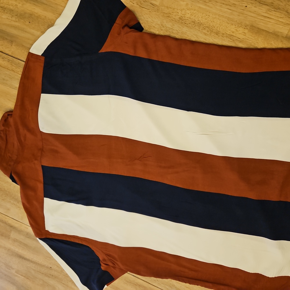 Color blocked Rayon button down by Express - Picture 4 of 5